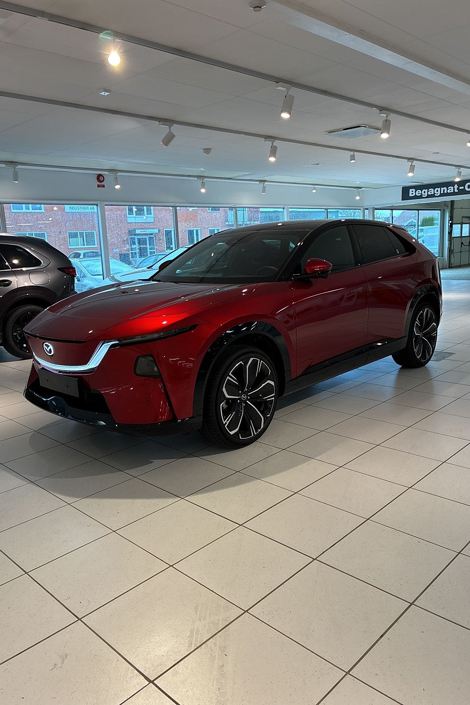 Mazda CX-6e