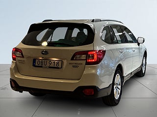 Subaru Outback 2.0 4WD Lineartronic Motorvärmare Farthållare S&V-däck