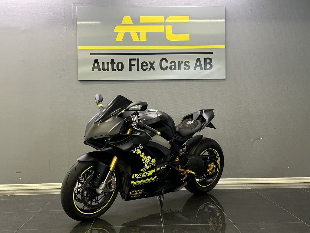 Ducati Panigale V4S DQS | Ventiljusterad | Kamera | Öhlins | Nytt däck 