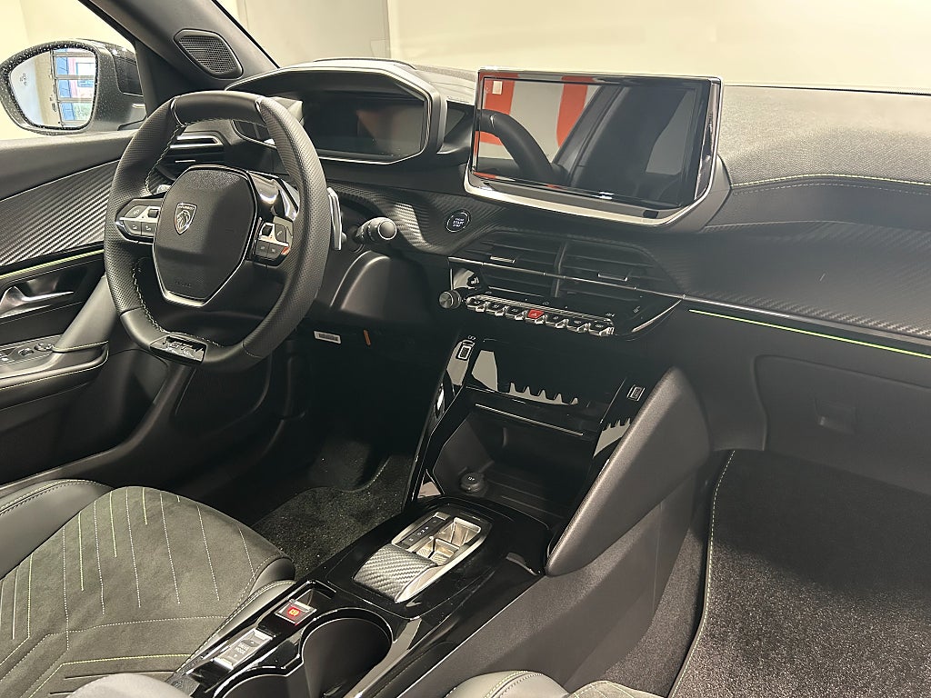 Bild på Peugeot 2008 GT PureTech 130hk Aut - KAMPANJ! PRIVATLEASA FRÅN 12 MÅN