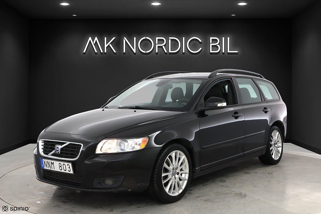 Volvo V50 2.4 D5 Momentum 180hk Automat P-Sensor / NY Kamrem