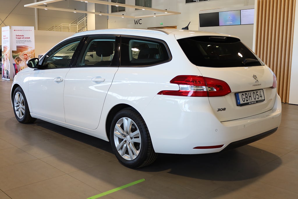 Peugeot 308 1,2 e-THP 110hk Active Kombi Panorama