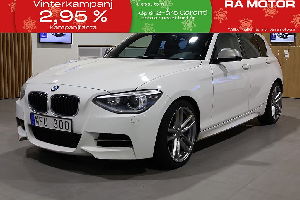BMW M135i AUT M-Sport 320hk H&K Läder Blåtand Nyservad 2013
