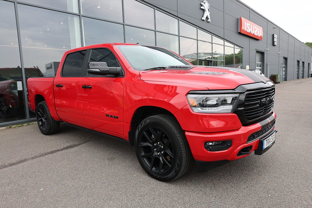 RAM 1500 Laramie Crew Cab 5.7 V8 HEMI 4x4 NIGHT LÅGSKATT