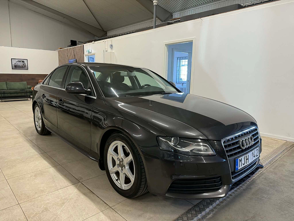 Audi A4 Sedan 2.0 TDI * 1 Ägare - Fullservad på AUDI * Automat
