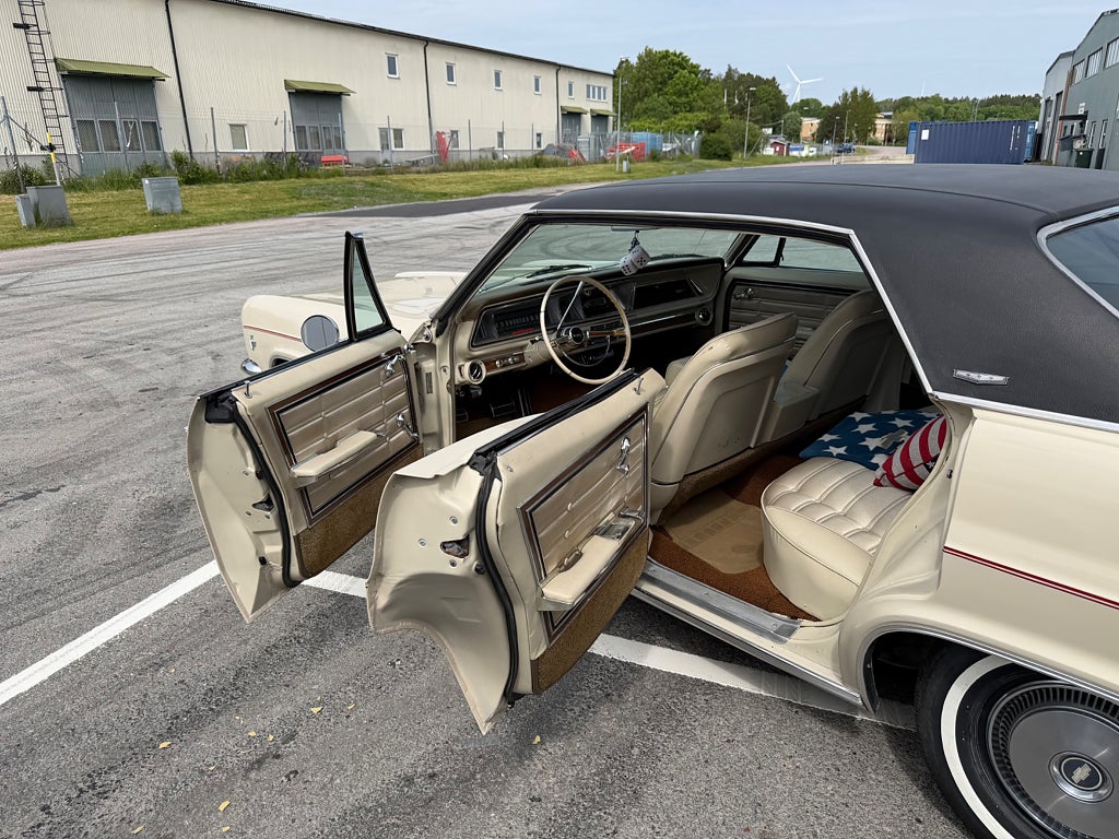Chevrolet Caprice Custom Sedan 5.4 V8 Powerglide