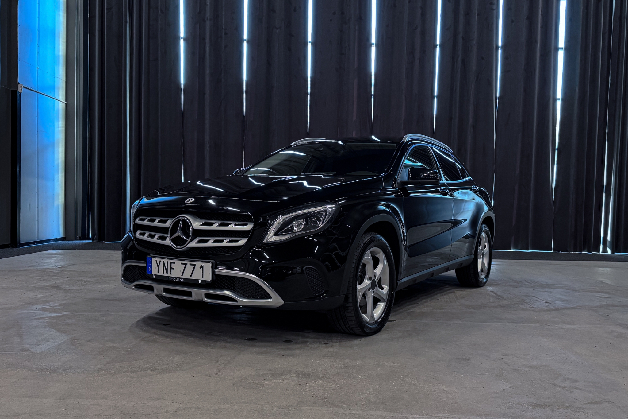 Mercedes-Benz GLA 200 d 2018, kuva 2/38