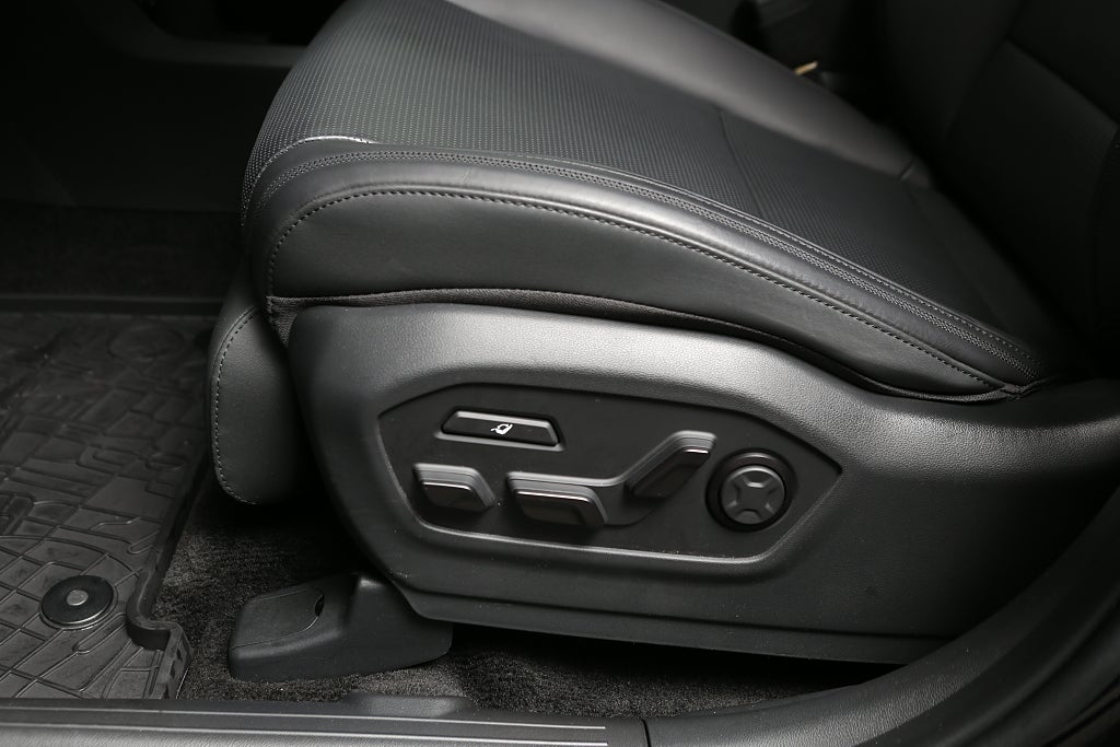 Hyundai Santa Fe PHEV 4WD 7-sits 288HK Calligraphy Line| 1700kg dragvikt 2026