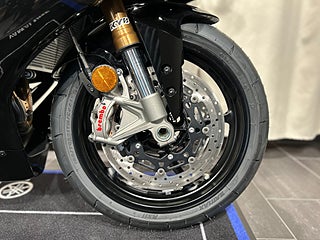 Yamaha R9 / Ny 2026 / Tech Black / Snart omgående leverans!