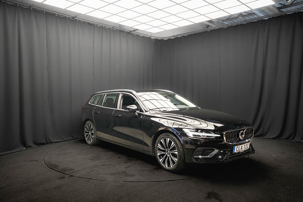 Volvo V60 Recharge II T6 AWD DRAG 360° 1-ÄGARE 97.7%SoH MOMS