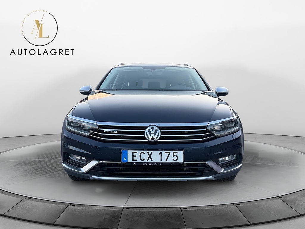 Volkswagen Passat Alltrack 2017 - miniatyr 2