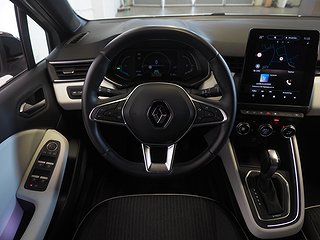 Halvkombi Renault Clio 13 av 25