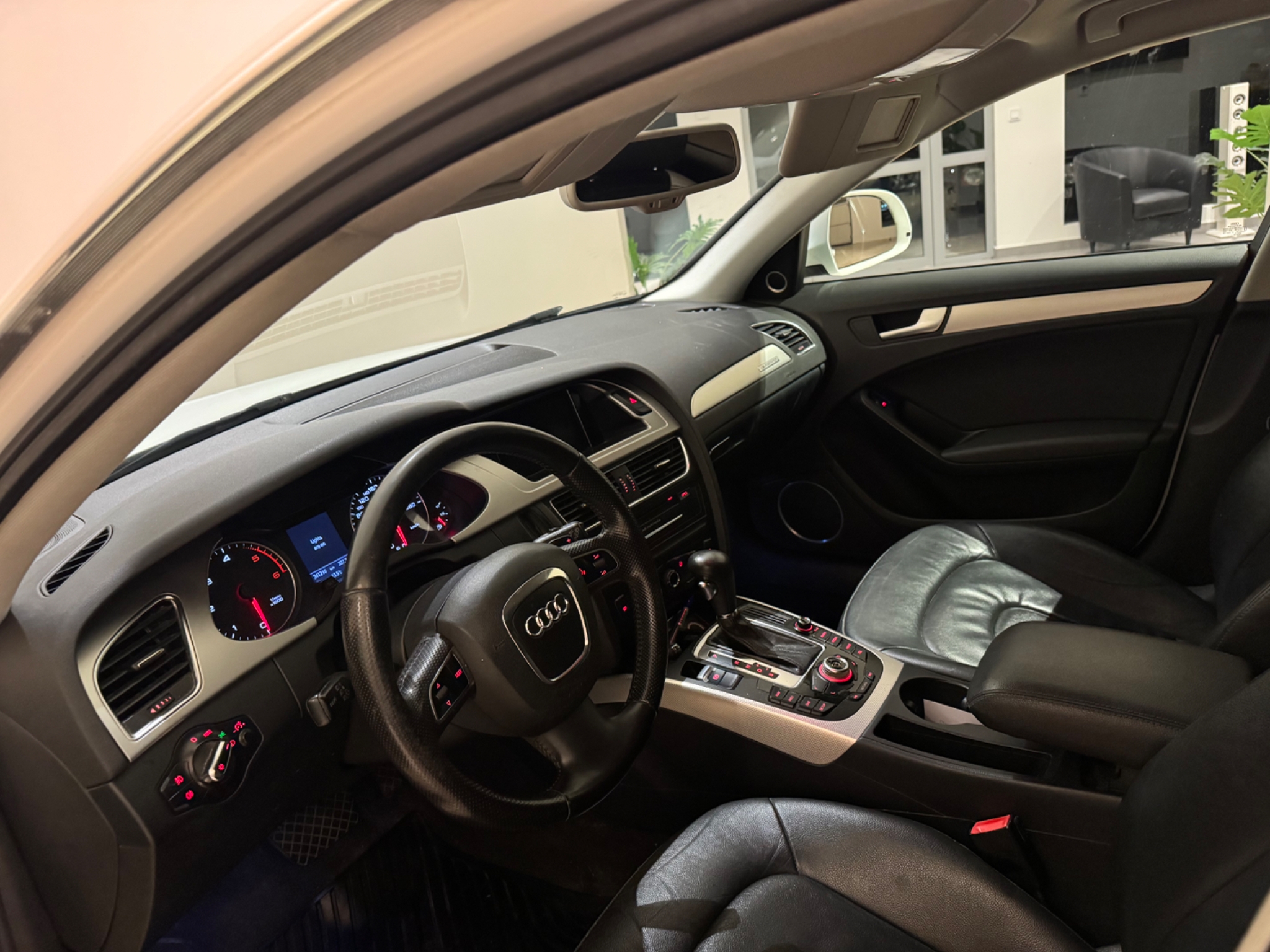 Audi A4 2010, bild 5/33