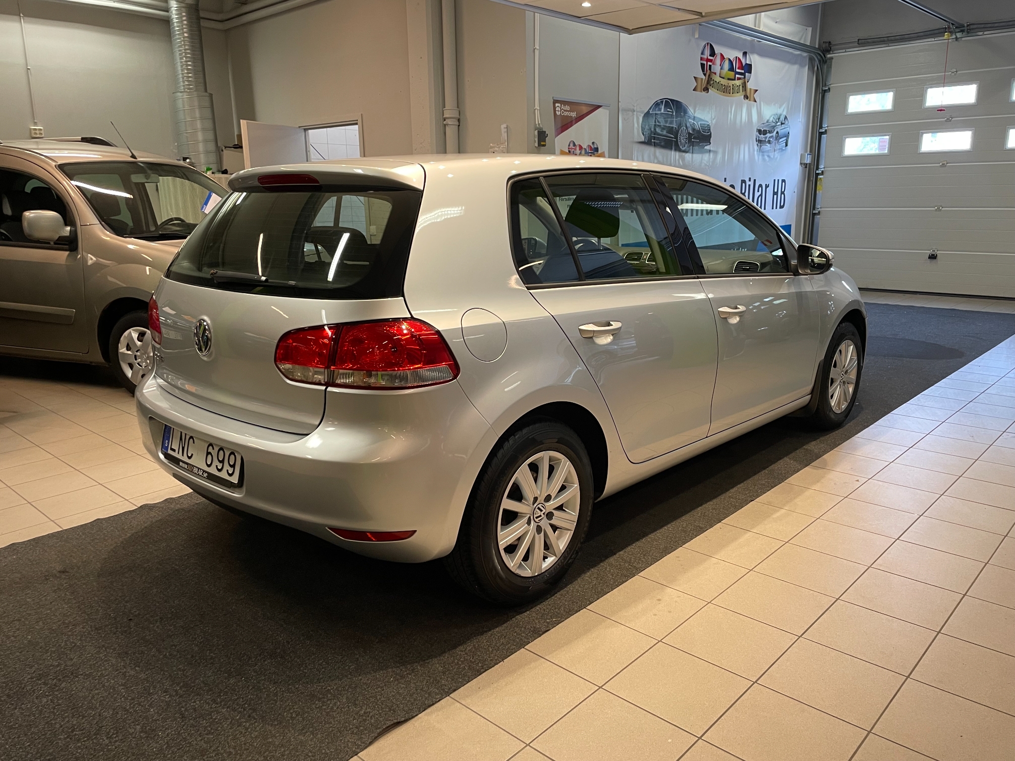 Volkswagen Golf 2010, photo 6/45