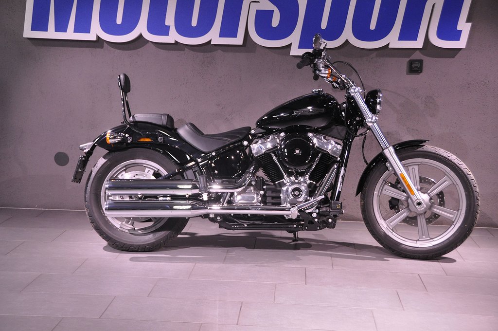 Harley-Davidson - FXST SOFTAIL STANDARD