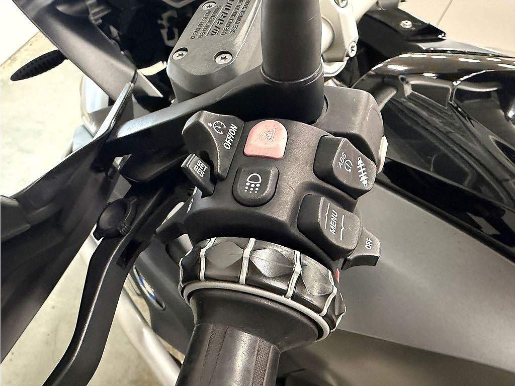 BMW R 1200 GS Comfort, Dynamic, Väskor, Navi, Akrapovic