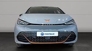 Cupra Born har en effekt på 150 kW (204 hästkrafter. 