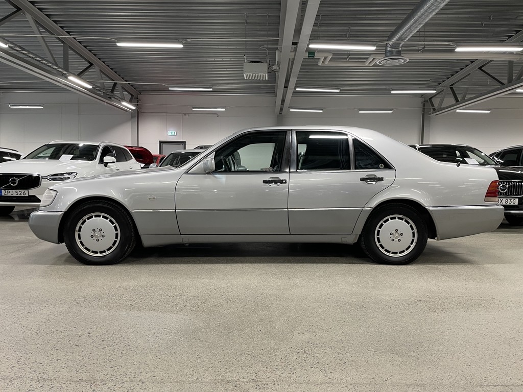 Mercedes-Benz 300 SE 1993, bild 2/26