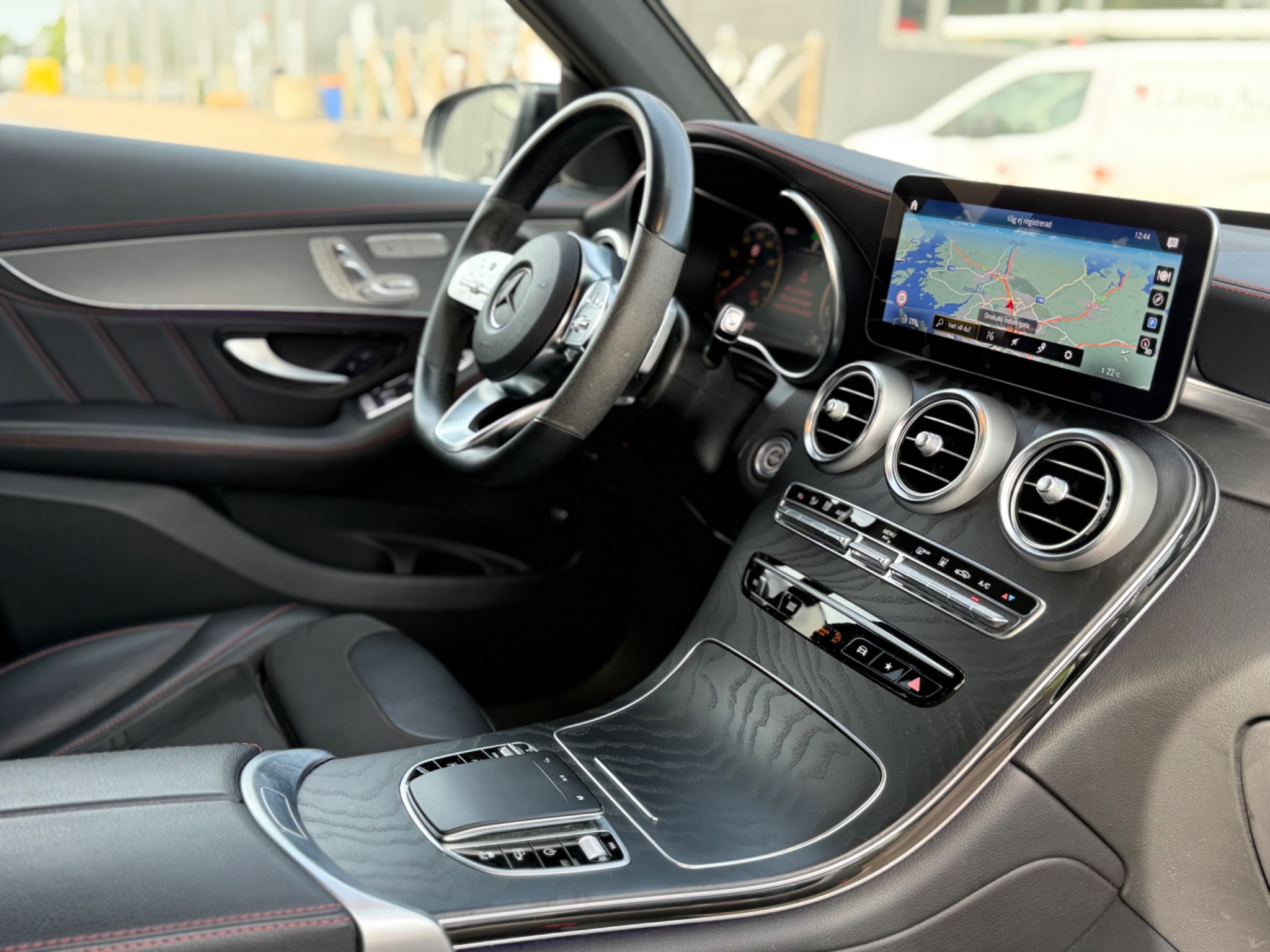 Mercedes-Benz GLC 2022, photo 6/10