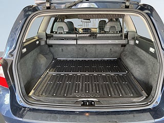 Volvo V70 D4 AWD Geartronic Dragkrok/M-värm/D-värm/P-sens – bild 12