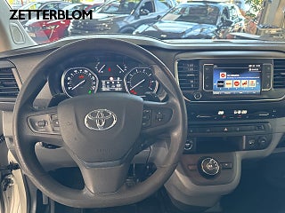 Sedan Toyota Proace 12 av 14