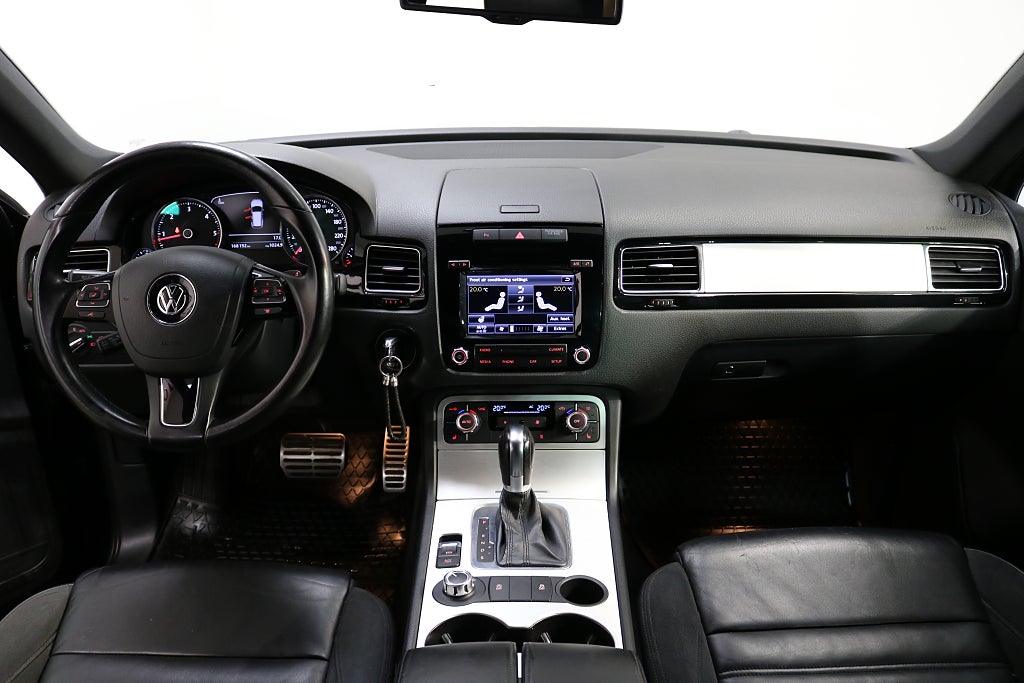 Volkswagen Touareg 2012 - miniatyr 13