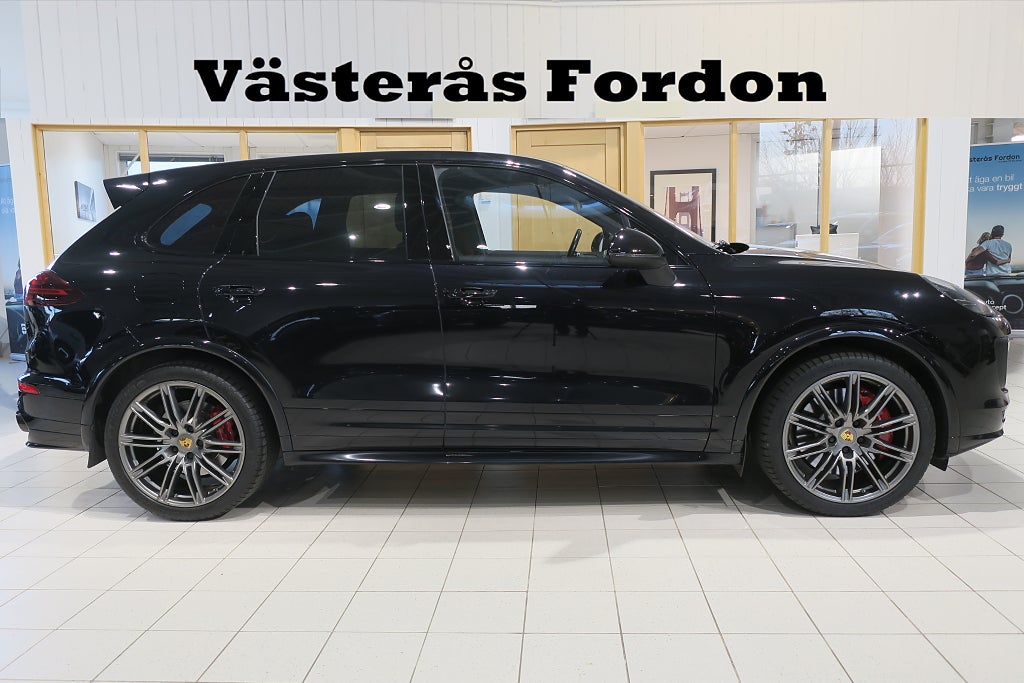 Porsche Cayenne GTS GTS 440hk Sport Chrono PASM P-Värmare Drag