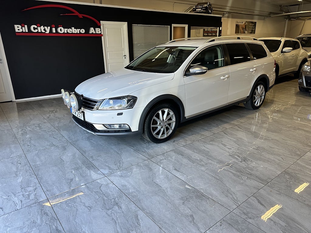 Volkswagen Passat Alltrack 2.0 TDI (177hk) DPF BMT 4Motion Drag B-Kamera D-Värmare