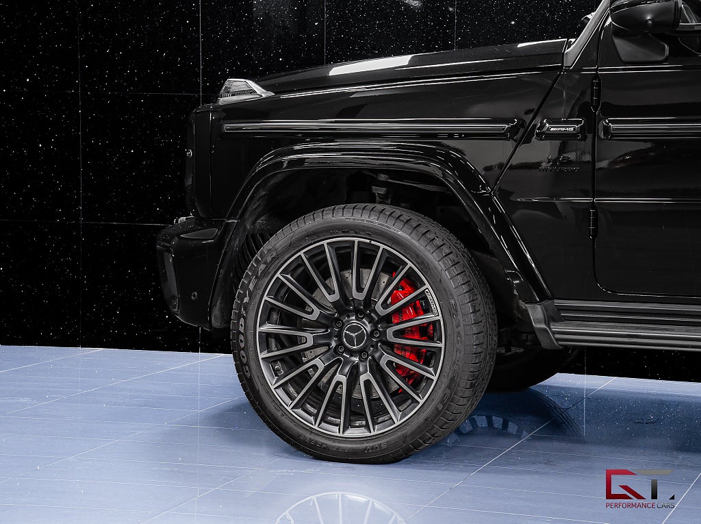 Mercedes-Benz G63 AMG 2025 MOMS SUPERIOR TV Platina White 22" Carbon PK1