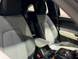 SUV Mazda MX-30 9 av 21