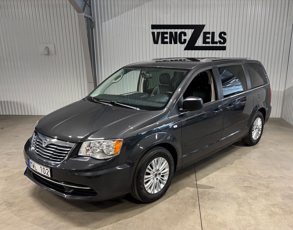 Lancia Voyager 3.6 V6 283 hk VVT Automat Executive 7 Sits Kamkedja