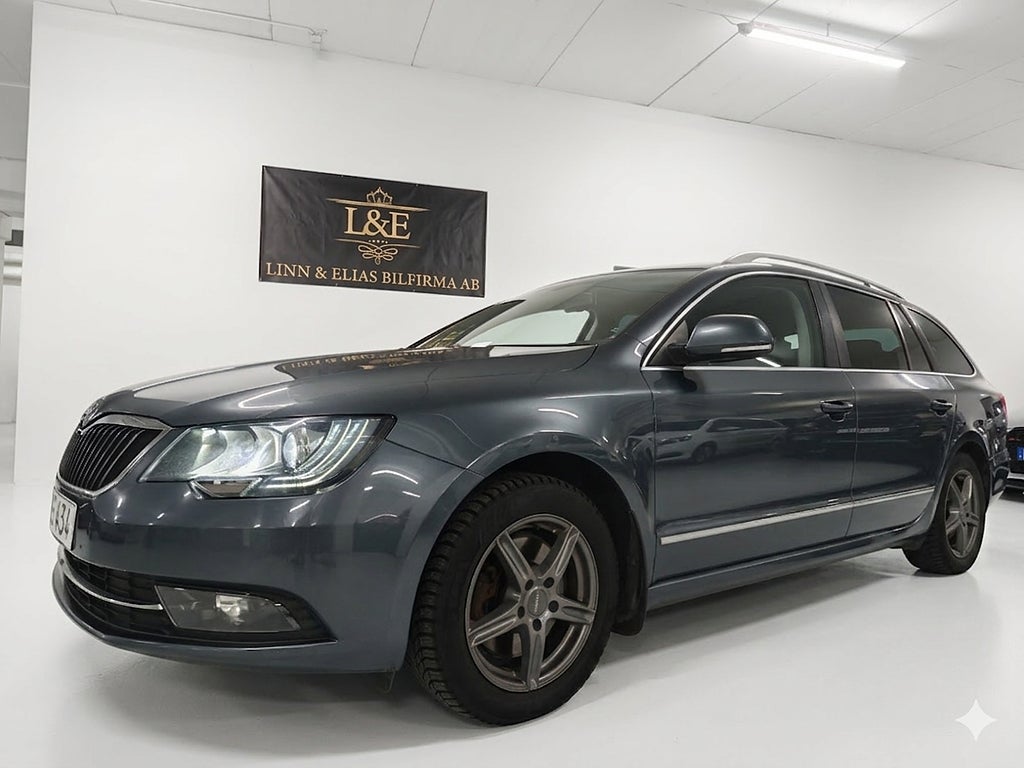 Skoda Superb 2.0 TDI 4x4 Ambition 1ÅRSGARANTI/FRI LEVERANS/GPS/DRAG 
