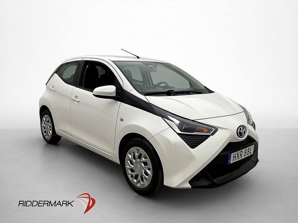 Toyota Aygo 1.0 VVT-i X-PLAY Kamera A/C Låg skatt 0,38L/Mil