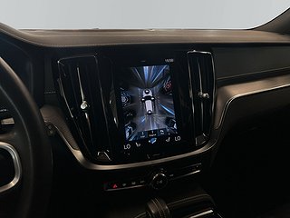 Volvo V60 Recharge T8 AWD RDesign S&V-hjul/MOMS/Drag/H/K/360