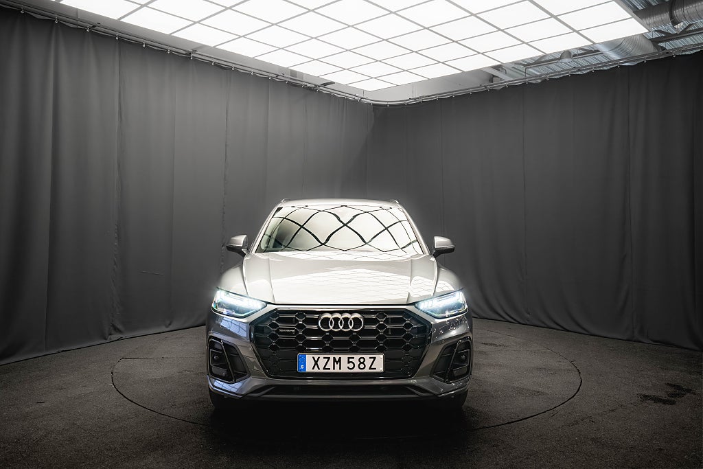 Audi Q5 55 TFSI e Q S Line DRAG KAMERA MATRIX-LED MOMS 1 ÄGARE