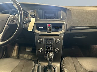 Volvo V40 D2 Powershift M-värm/P-värma/High Performnce system/S&V – bild 11