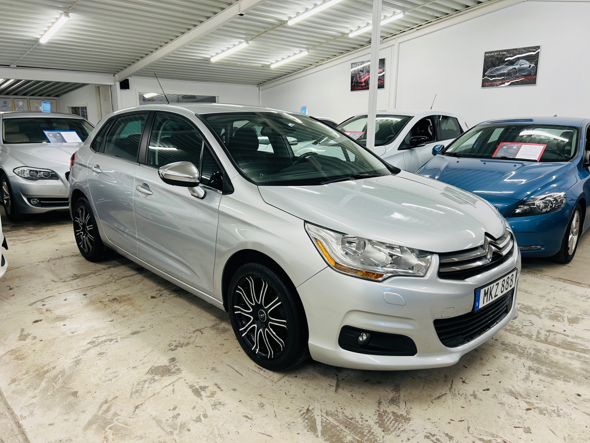 Citroen C4 1.2 / 130HK 2014, kuva 3/48