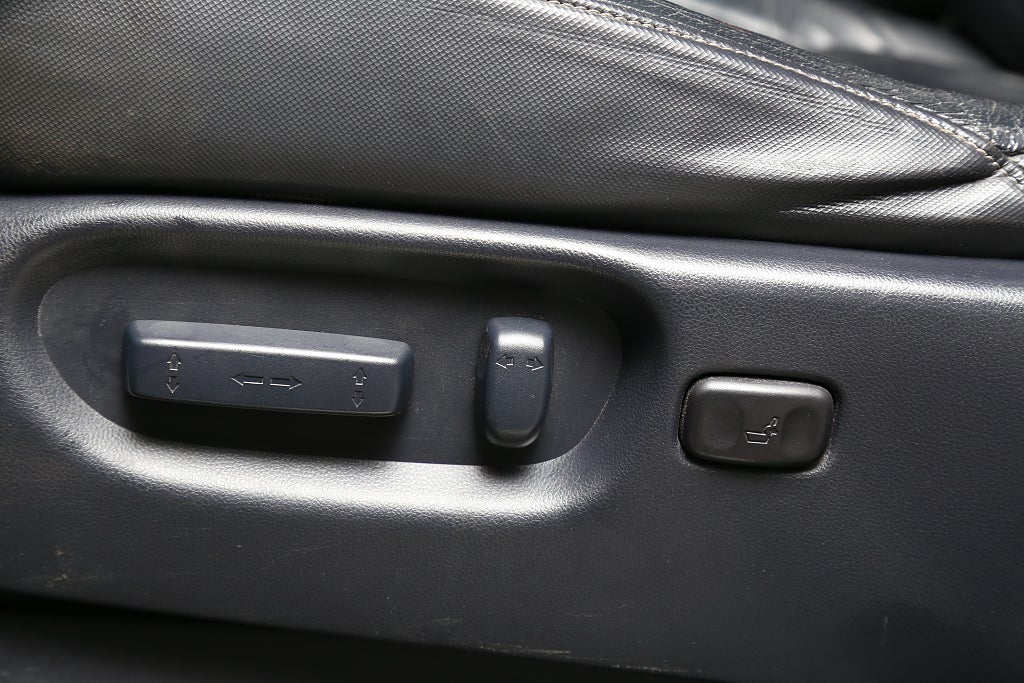 Honda CR-V 2,0 i-VTEC Executive 4WD Aut 1ägare Skinn Motorv Drag