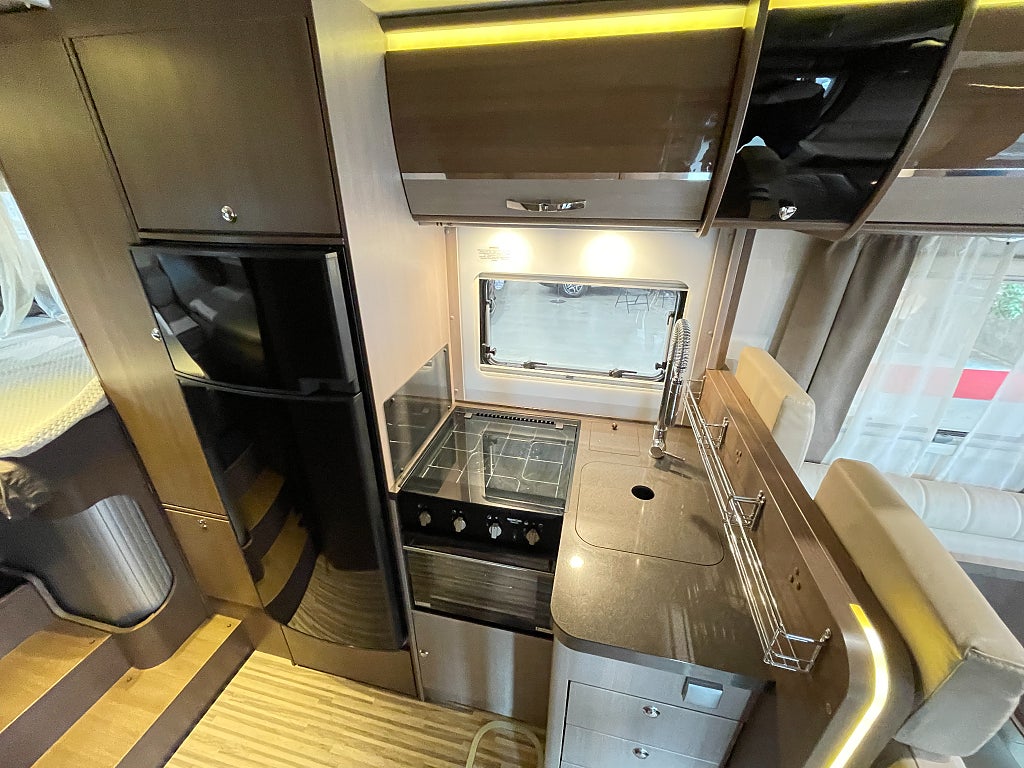 Adria Super Sonic 701 SL /ALDE/AC bodel/Solcell/Ugn/Taksäng/Automat 15 - Adria