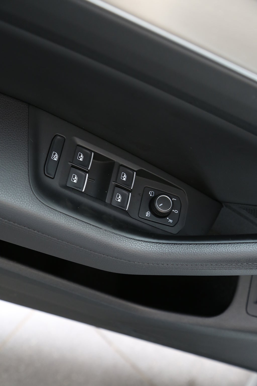 Volkswagen Passat Alltrack 2,0 TDI 190hk SCR 4Motion GT DSG Värmare Drag 2018