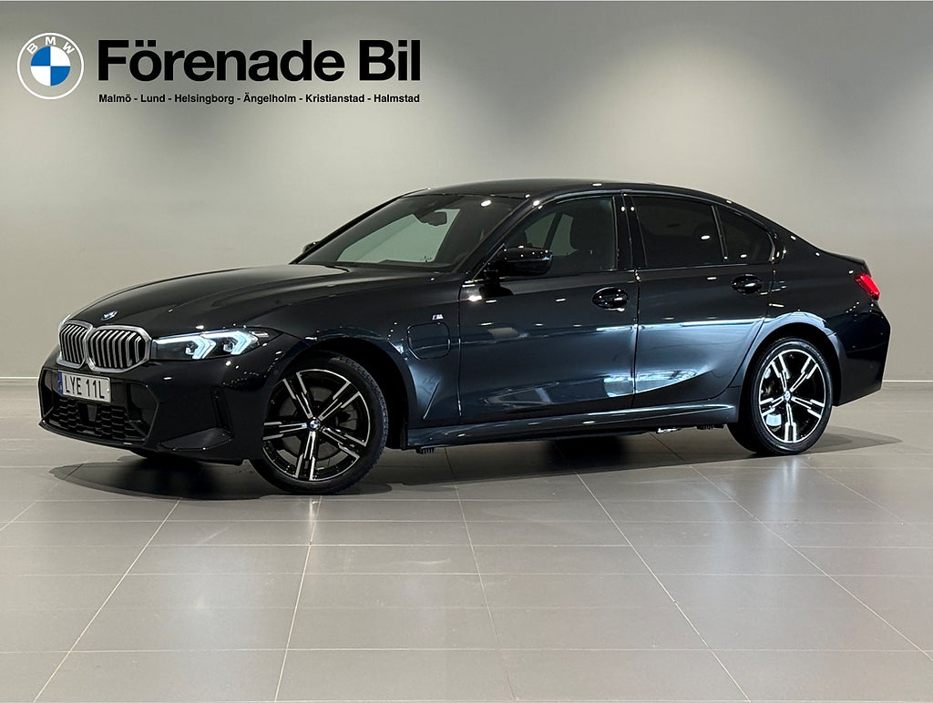 BMW 330e Sedan M Sport HiFi Adpt Farth Park Assist Svankstöd 18"