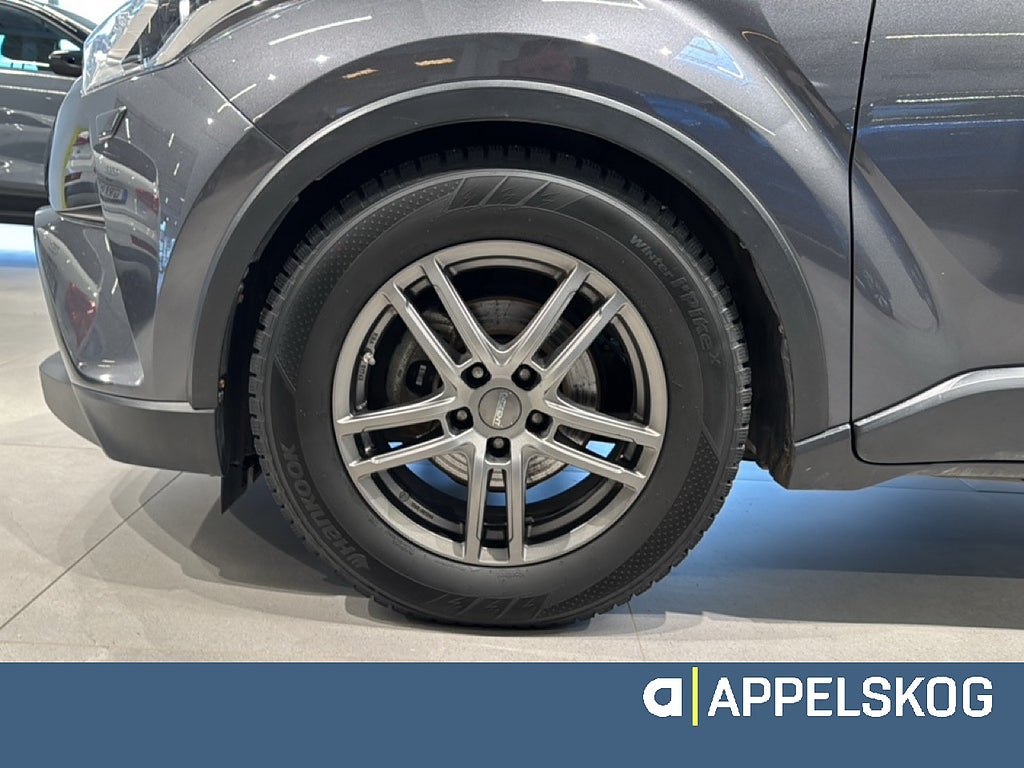 Toyota C-HR X-EDITION Hybrid Teknikpaket|LED-RAMP|RÄNTA 3,99|V-HJUL thumbnail