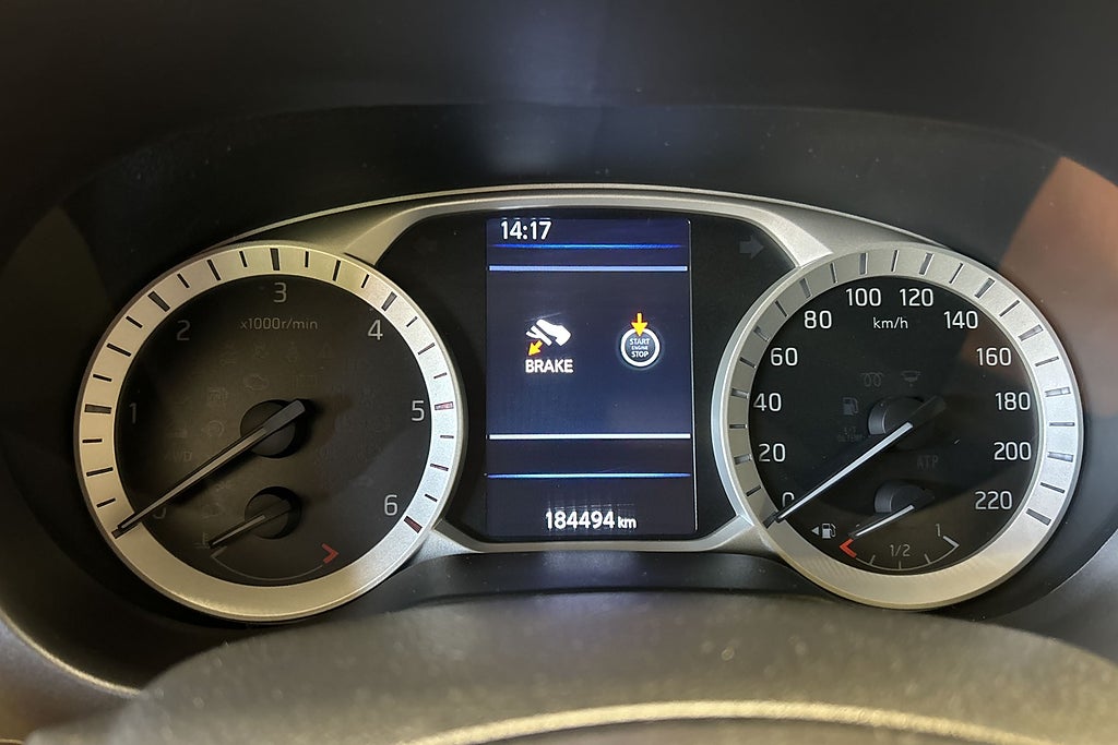 Nissan Navara Dubbelhytt 2.3 dCi 4WD Tekna