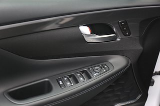 SUV Hyundai Santa Fe 9 av 13