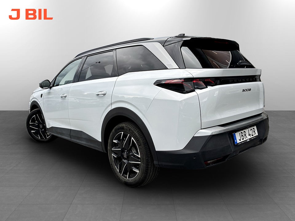 Bild på Peugeot 5008 GT Hybrid 145hk Aut 7-SITS B-KAMERA CARPLAY