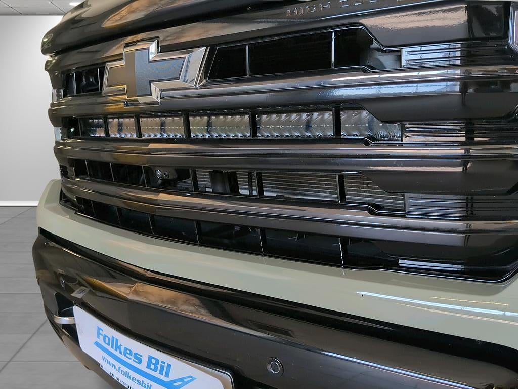 Chevrolet Silverado 1500 High Country OFFROAD  3.0 Duramax 309 hk SE SPEC