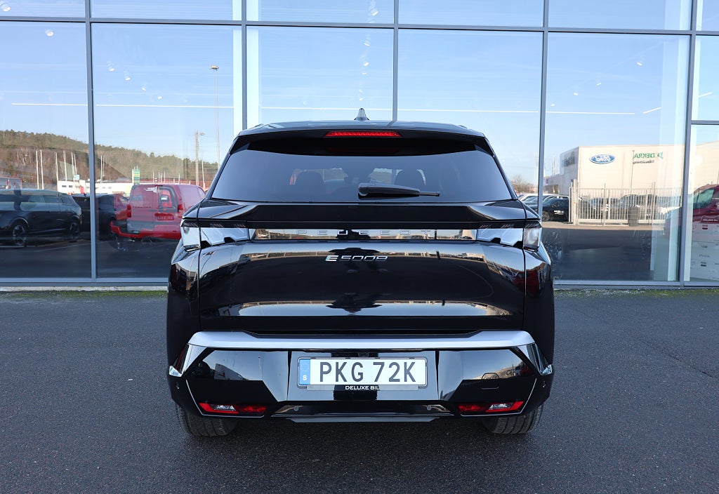 Peugeot E-5008 Edition ULTIMATE 73 kWh 213hk 500km 7-sits