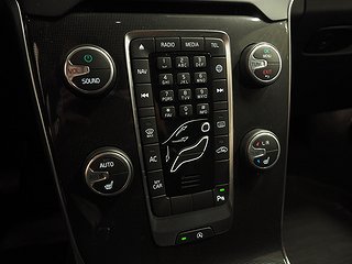 Halvkombi Volvo V40 18 av 19