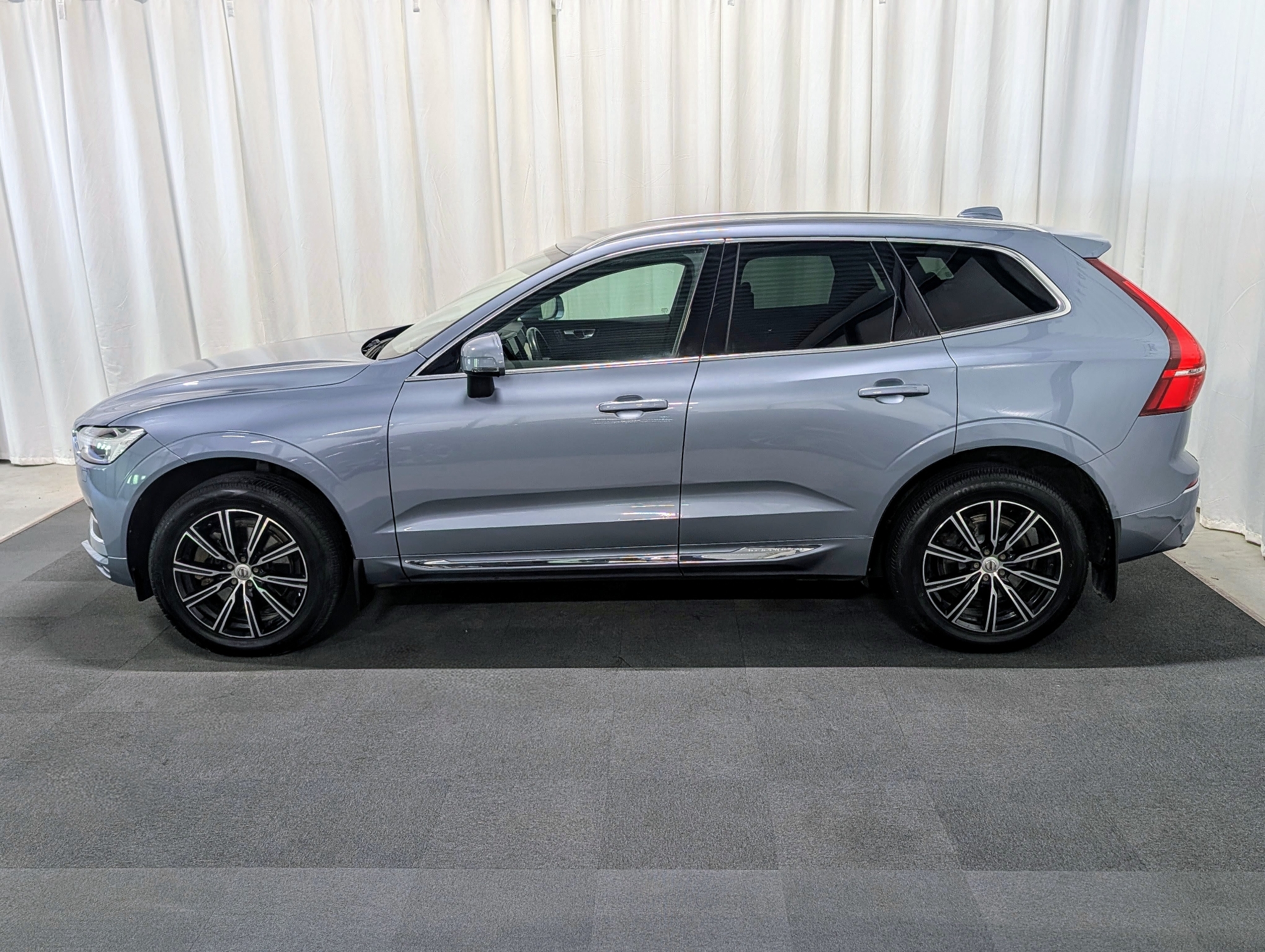 Volvo XC60 D5 AWD Aut Inscription 2018, photo 2/47