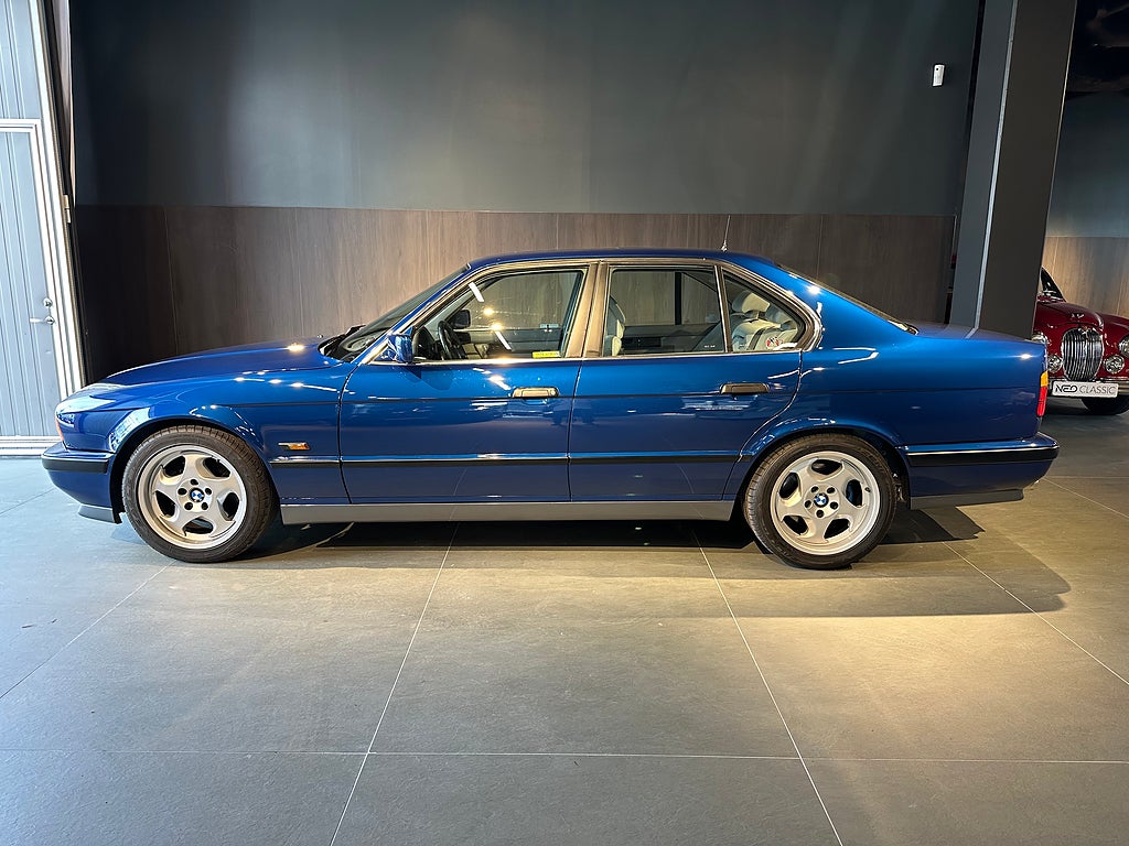 BMW M5 E34 3.8L 340 HK Nyservad, Nytt KW chassi, Nya däck